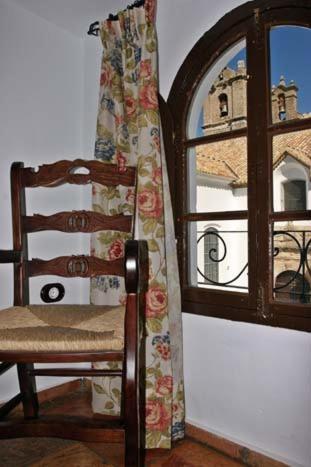 Hotel Zahori Priego De Cordoba Bilik gambar